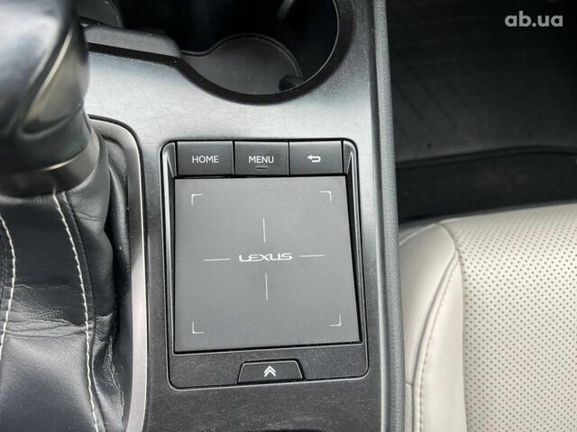 Белый Лексус UX, объемом двигателя 2 л и пробегом 86 тыс. км за 23390 $, фото 35 на Automoto.ua