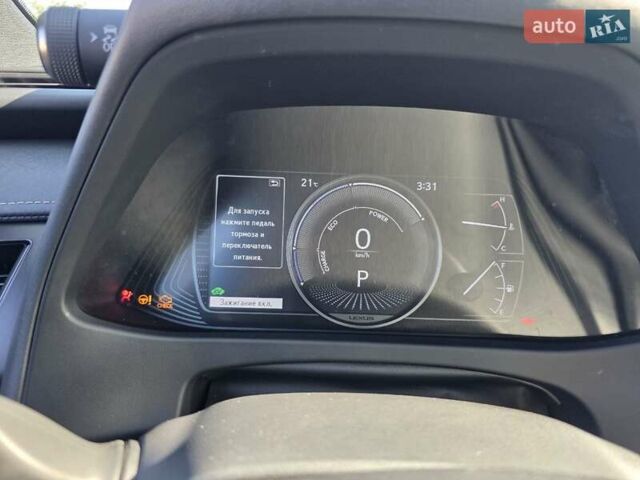 Білий Лексус UX, об'ємом двигуна 2 л та пробігом 72 тис. км за 27000 $, фото 4 на Automoto.ua