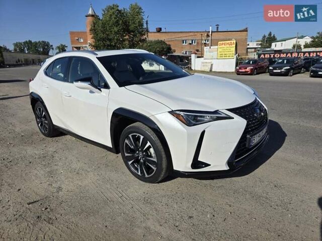 Білий Лексус UX, об'ємом двигуна 2 л та пробігом 72 тис. км за 27000 $, фото 5 на Automoto.ua