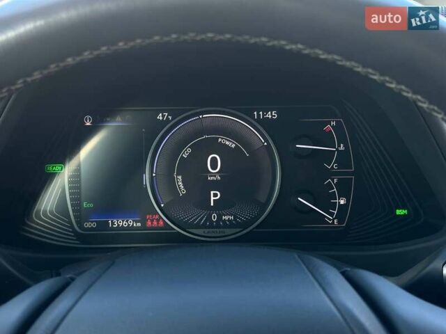 Белый Лексус UX, объемом двигателя 1.99 л и пробегом 14 тыс. км за 32000 $, фото 17 на Automoto.ua