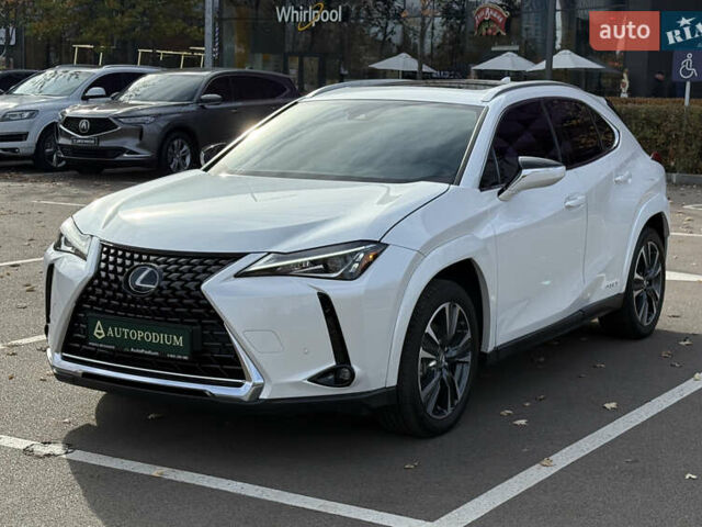 Білий Лексус UX, об'ємом двигуна 1.99 л та пробігом 22 тис. км за 29400 $, фото 8 на Automoto.ua