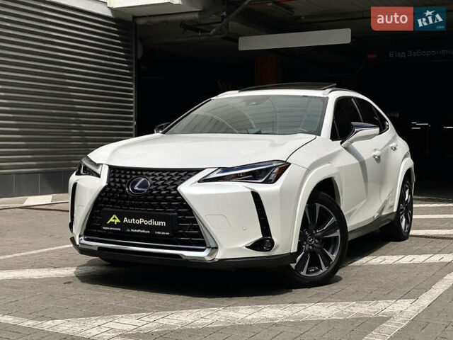 Білий Лексус UX, об'ємом двигуна 2 л та пробігом 22 тис. км за 30200 $, фото 3 на Automoto.ua