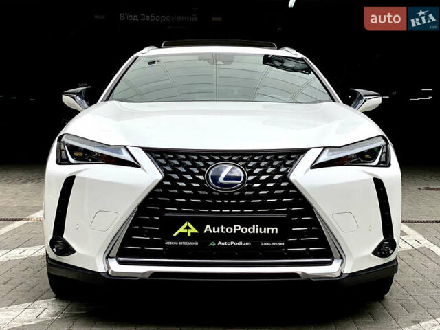 Білий Лексус UX, об'ємом двигуна 2 л та пробігом 22 тис. км за 30200 $, фото 7 на Automoto.ua