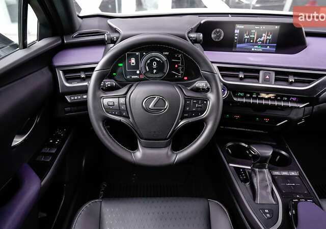 Білий Лексус UX, об'ємом двигуна 2 л та пробігом 60 тис. км за 35690 $, фото 8 на Automoto.ua