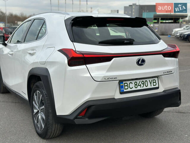 Білий Лексус UX, об'ємом двигуна 0 л та пробігом 27 тис. км за 24087 $, фото 17 на Automoto.ua