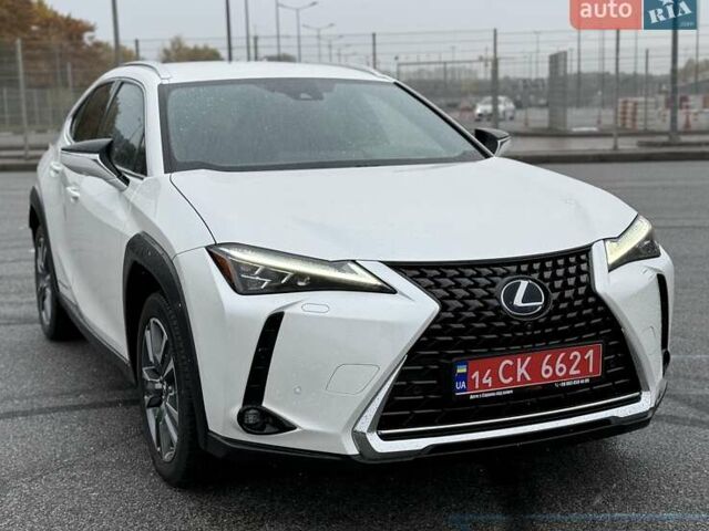 Лексус UX 2021 в Львове на Automoto.ua Белый Лексус UX, объемом двигателя 0 л и пробегом 51 тыс. км за 24700 $, фото 9 на Automoto.ua