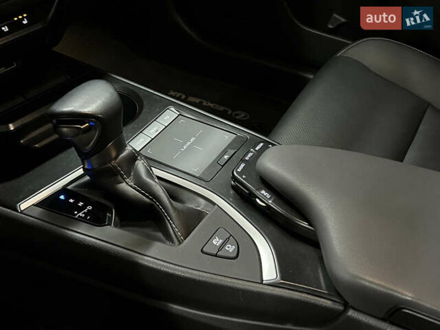 Білий Лексус UX, об'ємом двигуна 1.99 л та пробігом 22 тис. км за 29400 $, фото 25 на Automoto.ua