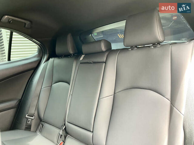 Білий Лексус UX, об'ємом двигуна 2 л та пробігом 22 тис. км за 30200 $, фото 57 на Automoto.ua