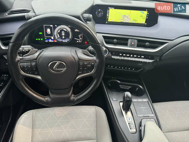 Білий Лексус UX, об'ємом двигуна 0 л та пробігом 75 тис. км за 25786 $, фото 34 на Automoto.ua