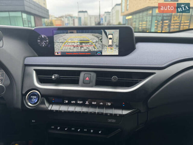 Білий Лексус UX, об'ємом двигуна 0 л та пробігом 75 тис. км за 25786 $, фото 30 на Automoto.ua