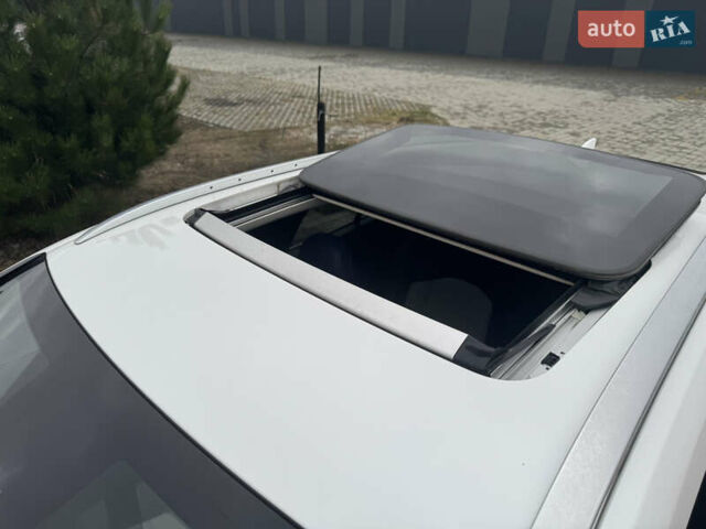 Білий Лексус UX, об'ємом двигуна 0 л та пробігом 75 тис. км за 25786 $, фото 22 на Automoto.ua