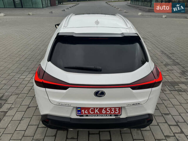 Білий Лексус UX, об'ємом двигуна 0 л та пробігом 75 тис. км за 25786 $, фото 17 на Automoto.ua