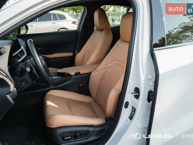 Білий Лексус UX, об'ємом двигуна 0 л та пробігом 3 тис. км за 40564 $, фото 11 на Automoto.ua