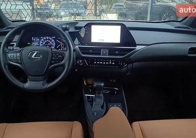 Білий Лексус UX, об'ємом двигуна 1.99 л та пробігом 28 тис. км за 41720 $, фото 7 на Automoto.ua