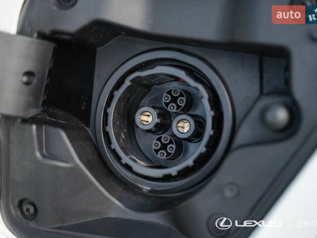 Білий Лексус UX, об'ємом двигуна 0 л та пробігом 3 тис. км за 40564 $, фото 35 на Automoto.ua