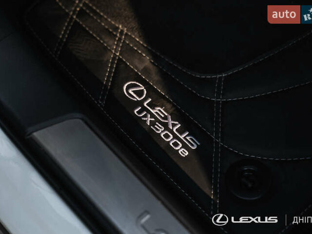 Білий Лексус UX, об'ємом двигуна 0 л та пробігом 3 тис. км за 40564 $, фото 29 на Automoto.ua