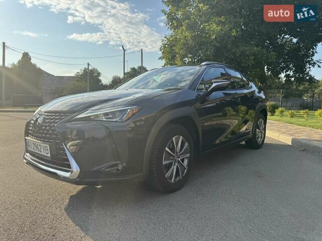 Чорний Лексус UX, об'ємом двигуна 0 л та пробігом 56 тис. км за 26920 $, фото 8 на Automoto.ua