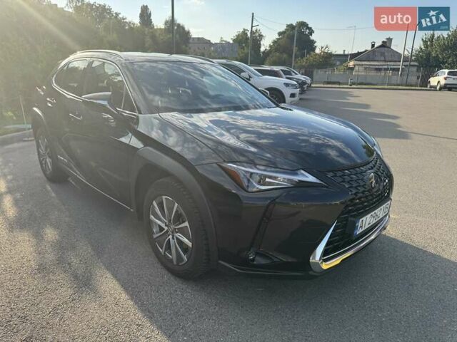 Чорний Лексус UX, об'ємом двигуна 0 л та пробігом 56 тис. км за 26920 $, фото 5 на Automoto.ua