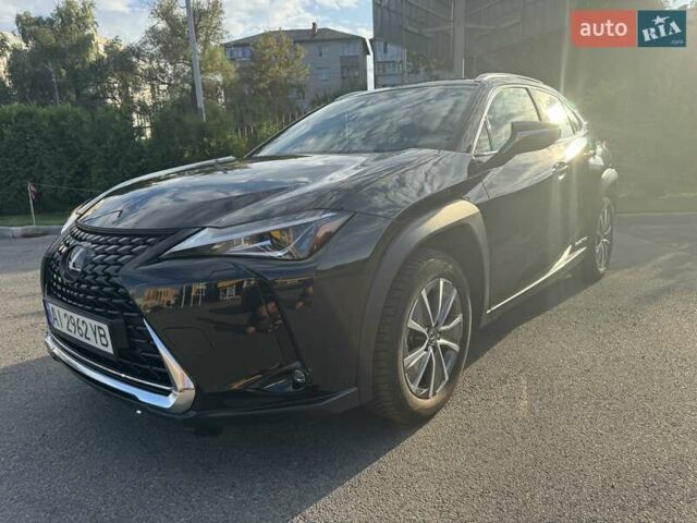 Чорний Лексус UX, об'ємом двигуна 0 л та пробігом 56 тис. км за 26920 $, фото 9 на Automoto.ua