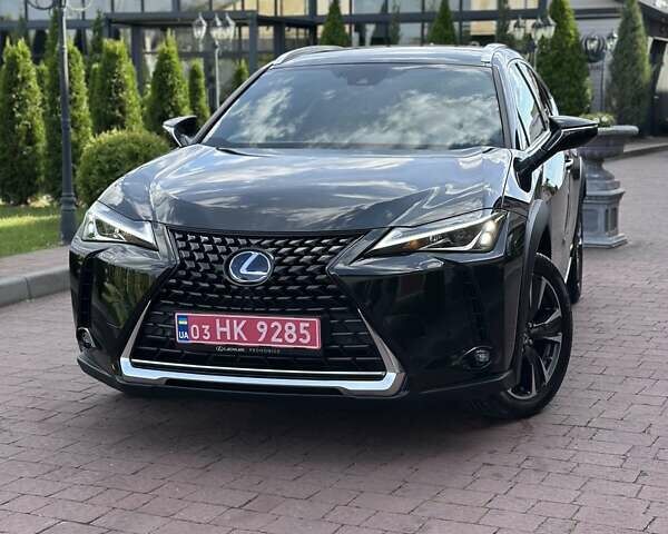 Чорний Лексус UX, об'ємом двигуна 0 л та пробігом 25 тис. км за 35850 $, фото 23 на Automoto.ua