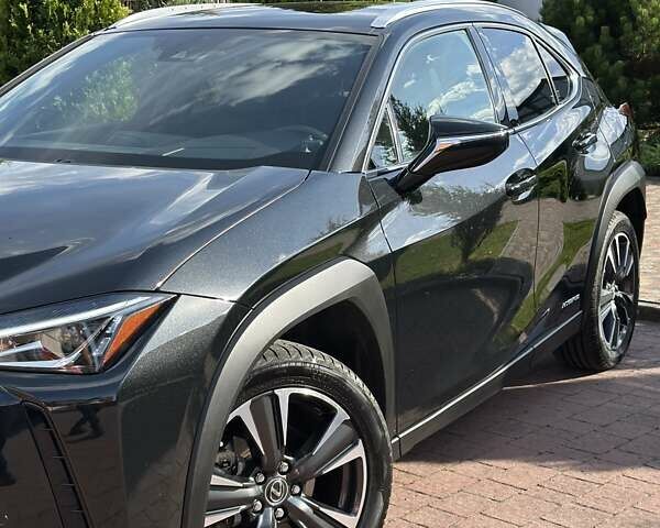 Чорний Лексус UX, об'ємом двигуна 0 л та пробігом 25 тис. км за 35850 $, фото 8 на Automoto.ua