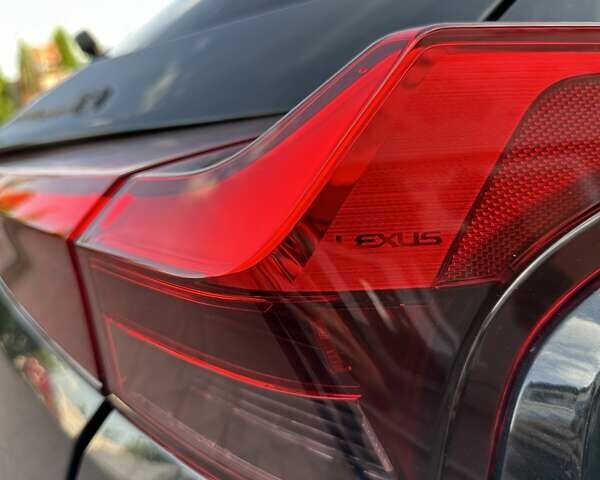Чорний Лексус UX, об'ємом двигуна 0 л та пробігом 25 тис. км за 35850 $, фото 53 на Automoto.ua
