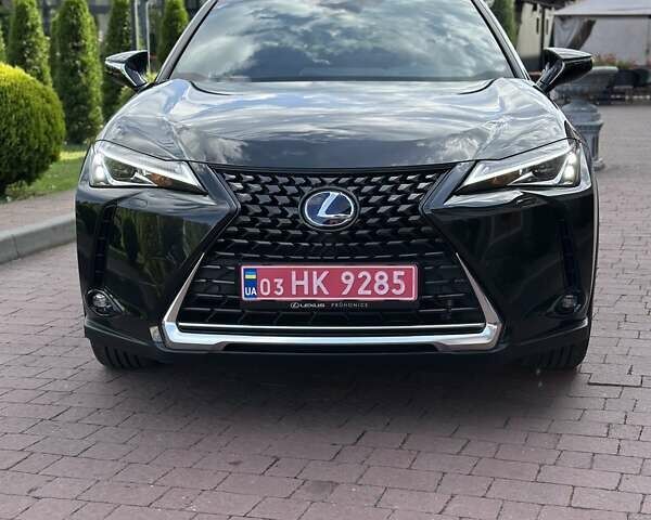 Чорний Лексус UX, об'ємом двигуна 0 л та пробігом 25 тис. км за 35850 $, фото 33 на Automoto.ua