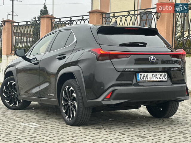 Черный Лексус UX, объемом двигателя 0 л и пробегом 109 тыс. км за 22750 $, фото 56 на Automoto.ua