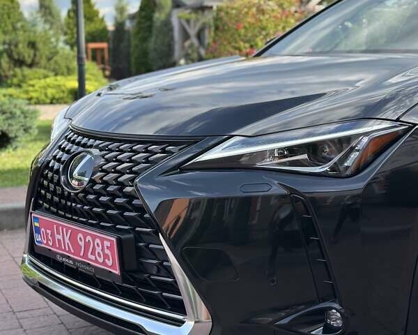 Чорний Лексус UX, об'ємом двигуна 0 л та пробігом 25 тис. км за 35850 $, фото 39 на Automoto.ua