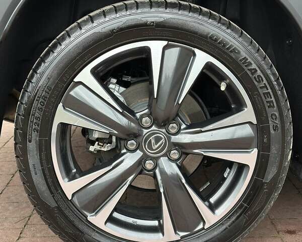 Черный Лексус UX, объемом двигателя 2 л и пробегом 25 тыс. км за 33750 $, фото 17 на Automoto.ua