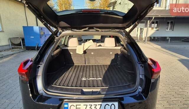 Черный Лексус UX, объемом двигателя 1.99 л и пробегом 62 тыс. км за 29500 $, фото 6 на Automoto.ua