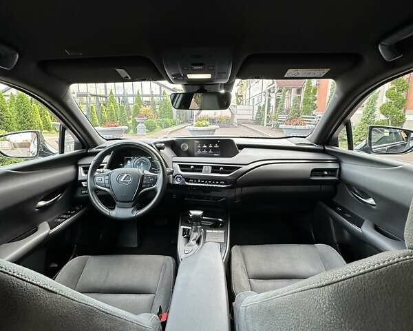 Чорний Лексус UX, об'ємом двигуна 0 л та пробігом 25 тис. км за 35850 $, фото 110 на Automoto.ua