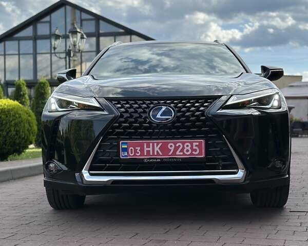Чорний Лексус UX, об'ємом двигуна 0 л та пробігом 25 тис. км за 35850 $, фото 32 на Automoto.ua