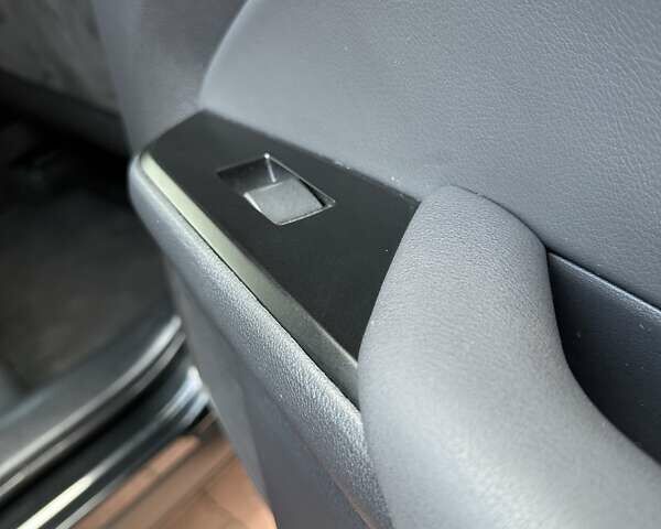 Чорний Лексус UX, об'ємом двигуна 0 л та пробігом 25 тис. км за 35850 $, фото 134 на Automoto.ua