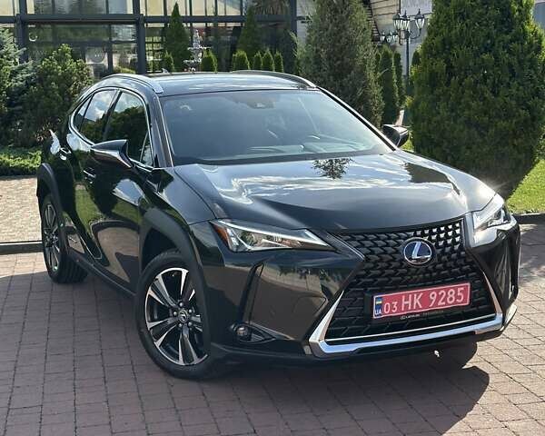 Чорний Лексус UX, об'ємом двигуна 0 л та пробігом 25 тис. км за 35850 $, фото 12 на Automoto.ua