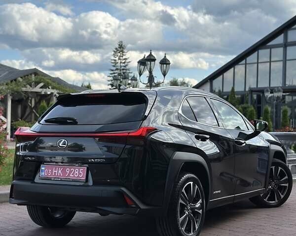 Чорний Лексус UX, об'ємом двигуна 0 л та пробігом 25 тис. км за 35850 $, фото 77 на Automoto.ua