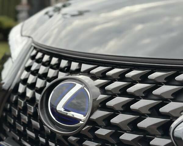 Черный Лексус UX, объемом двигателя 2 л и пробегом 25 тыс. км за 33750 $, фото 21 на Automoto.ua