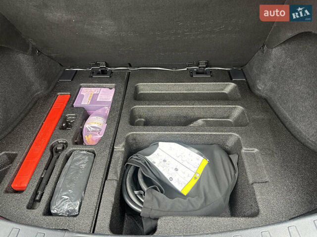 Черный Лексус UX, объемом двигателя 0 л и пробегом 109 тыс. км за 22750 $, фото 38 на Automoto.ua