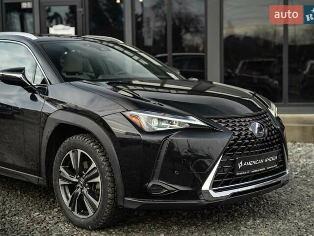 Чорний Лексус UX, об'ємом двигуна 2 л та пробігом 64 тис. км за 29900 $, фото 7 на Automoto.ua