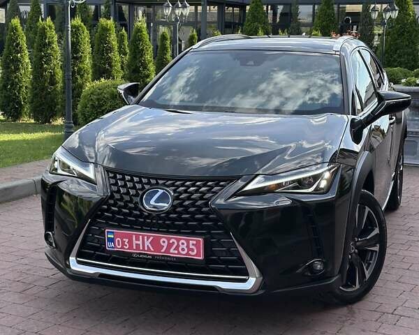 Чорний Лексус UX, об'ємом двигуна 0 л та пробігом 25 тис. км за 35750 $, фото 24 на Automoto.ua