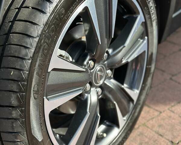 Чорний Лексус UX, об'ємом двигуна 0 л та пробігом 25 тис. км за 35850 $, фото 66 на Automoto.ua