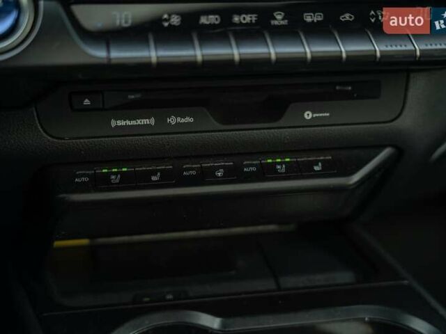 Чорний Лексус UX, об'ємом двигуна 2 л та пробігом 64 тис. км за 29900 $, фото 29 на Automoto.ua