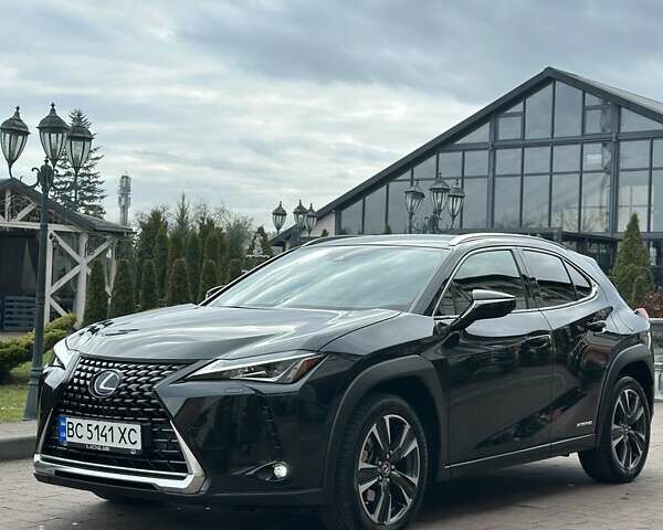 Черный Лексус UX, объемом двигателя 2 л и пробегом 25 тыс. км за 33750 $, фото 30 на Automoto.ua