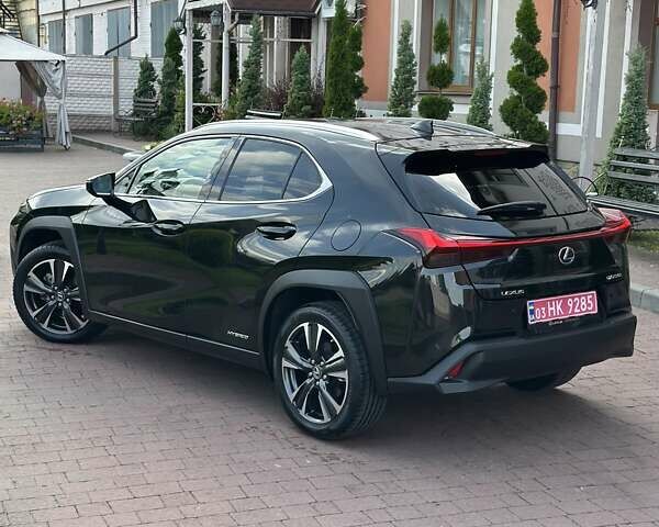 Чорний Лексус UX, об'ємом двигуна 0 л та пробігом 25 тис. км за 35850 $, фото 83 на Automoto.ua