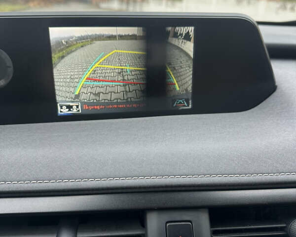 Черный Лексус UX, объемом двигателя 0 л и пробегом 109 тыс. км за 22750 $, фото 62 на Automoto.ua