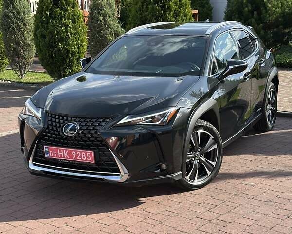 Чорний Лексус UX, об'ємом двигуна 0 л та пробігом 25 тис. км за 35850 $, фото 5 на Automoto.ua