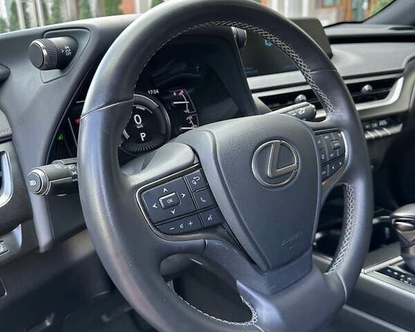 Чорний Лексус UX, об'ємом двигуна 0 л та пробігом 25 тис. км за 35750 $, фото 80 на Automoto.ua