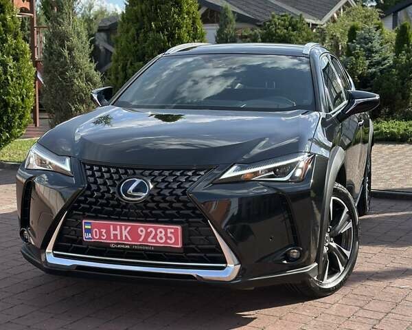 Чорний Лексус UX, об'ємом двигуна 0 л та пробігом 25 тис. км за 35850 $, фото 1 на Automoto.ua