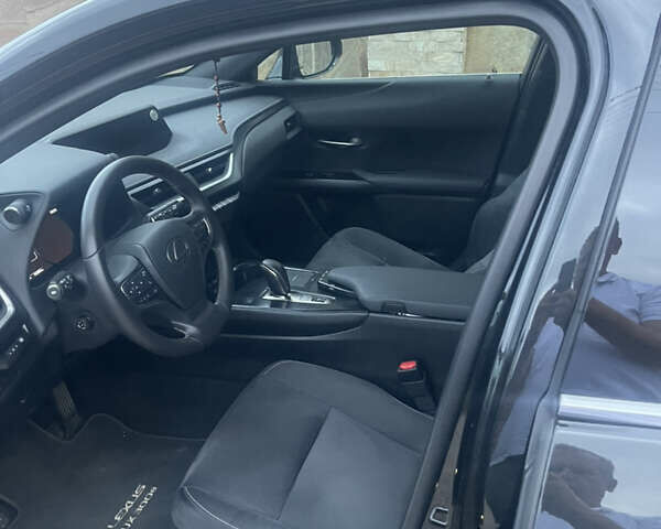 Чорний Лексус UX, об'ємом двигуна 0 л та пробігом 62 тис. км за 23000 $, фото 5 на Automoto.ua