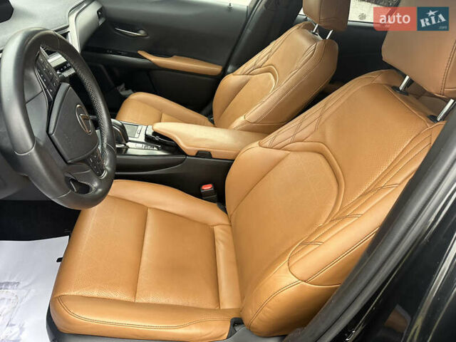 Черный Лексус UX, объемом двигателя 0 л и пробегом 109 тыс. км за 22750 $, фото 46 на Automoto.ua